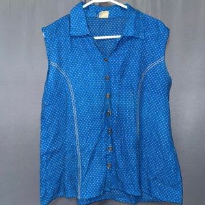 XL Paneri brand sleeveless top